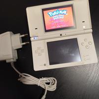Nintendo DSi con giochi