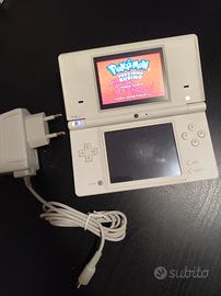 Nintendo DSi con giochi
