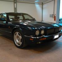 JAGUAR XJ XJR 4.0