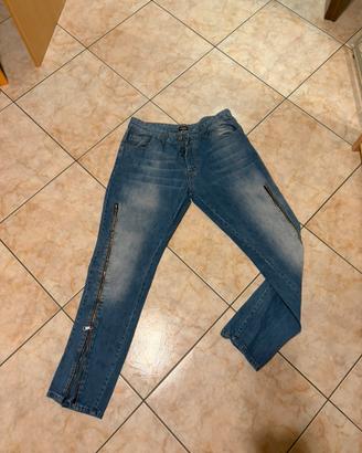 jeans con cerniera