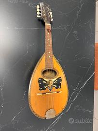 Mandolino artigianale