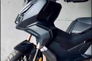 Honda ADV 350 - 2000 km - Pari al nuovo - Garanzia