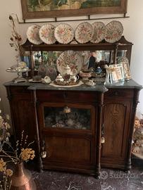 Piattaia in legno e marmo antica