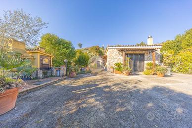 CASA INDIPENDENTE A MONTEROTONDO