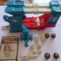 Rimorchio ed istruzioni Transformers Ultras Magnus