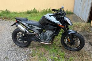 KTM duke