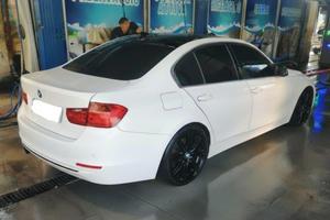 BMW 318 D-F30-FULL-143/190 CV-DANNO FRONTALE