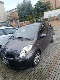 Toyota Yaris 1300 fine 2009