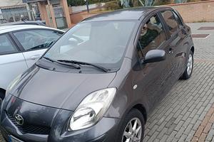 Toyota Yaris 1300 fine 2009