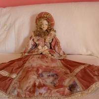 Bambola di porcellana