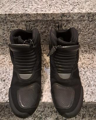 scarpe ×moto Dainese 