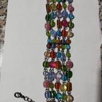 braccialetto con perle di vetro multicolore 