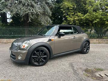 Mini cooper D cabrio 2000 automatica