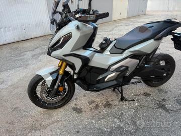 Honda xadv 750