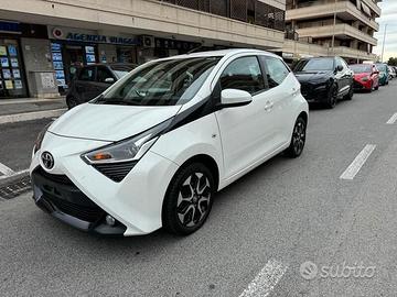 interni Toyota Aygo anno 2020