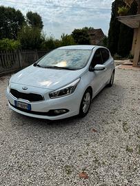 KIA CEE'D Berlina 2013