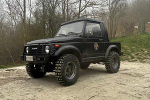 Suzuki samurai sj413