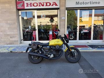 Moto Guzzi V7 Stone