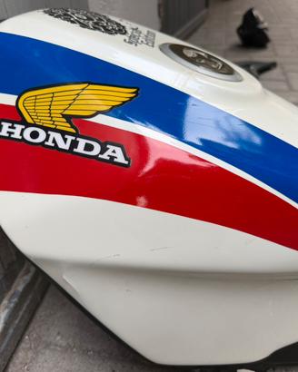 Serbatoio Honda CBR 600 anni 80