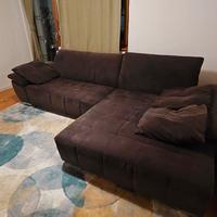 Comodo e grande divano angolare color talpa/marron