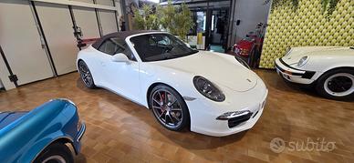Porsche 911 991 Carrera 4S Cabriolet 3.8 Book serv