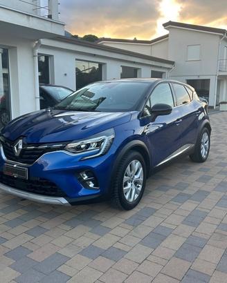 Renault Captur Plug-in Hybrid E-Tech 160 CV Initia