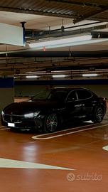 MASERATI GHIBLI SQ4 APPENA TAGLIANDATA REVISIONATA