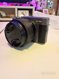Fujifilm X-A5 Mirrorless + Obiettivo XC 15-45mm