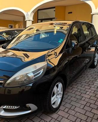 Renault Scenic 1.5dCi 7 posti,Trattabile