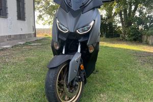 YAMAHA XMAX 400 TECH MAX – GIUGNO 2020