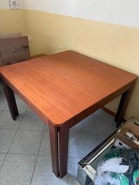 Tavolo in Ciliegio allungabile 110x110 o 145x110