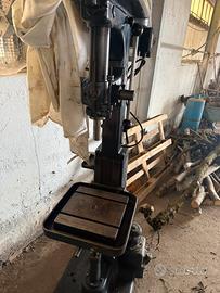 Trapano a colonna Rosa HBO 220v