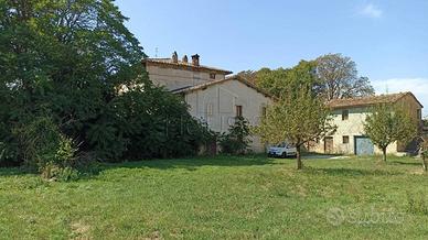 Casa indipendente di 516 m² con più di 5 locali e 