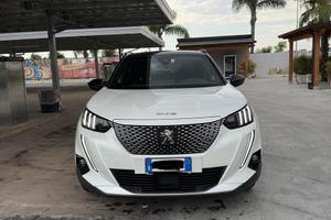 PEUGEOT E 2008 GT