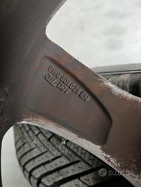 Pneumatici invernali con cerchi 225 50 17