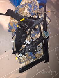 Serratura posteriore destra jeep avenger