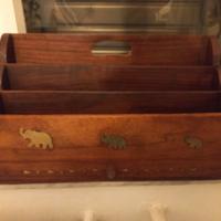 portalettere etnico in legno massiccio