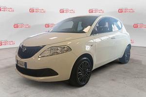 Lancia Ypsilon 1.0 FireFly 5 porte S&S Hybrid Oro