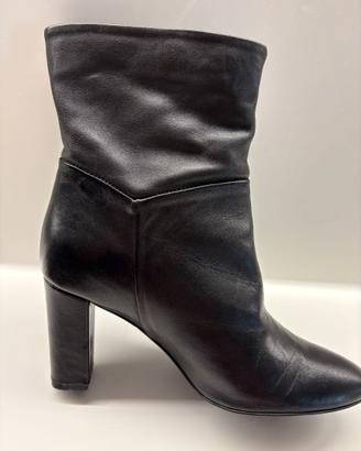 Stivaletto, pelle nero, tacco comodo, altezza 10 c
