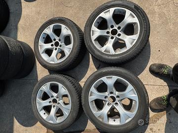 cerchi BMW+pneumatici 225/50/17 98V Hankook inv.