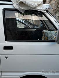 Furgone refrigerato per vendita ambulante di pesce