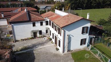 Camin - casa singola accostata