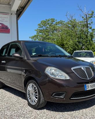Lancia Ypsilon 1.4 Platino Ecochic GPL