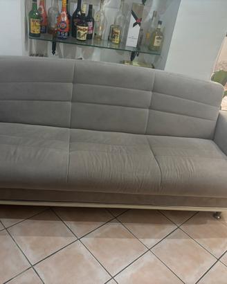 Divano letto buanco e grigio