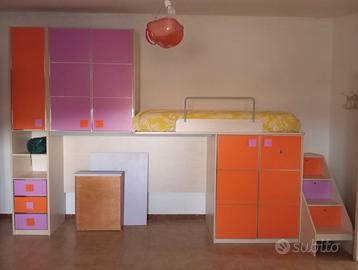 Cameretta a soppalco con armadio
