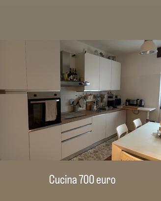 CUCINA COME NUOVA - TRATTABILE