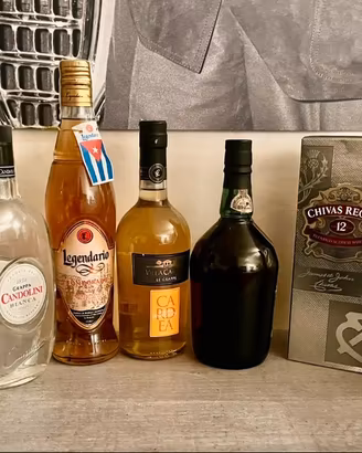 Lotto 7 BottiglieLiquoriDistillati da Collezione