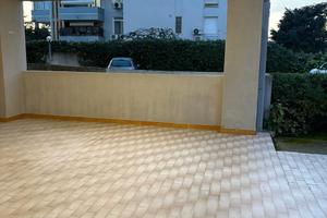 Posto auto coperto riservato