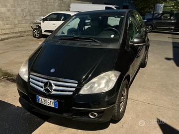 MERCEDES BENZ 150 BENZINA E GPL 2010