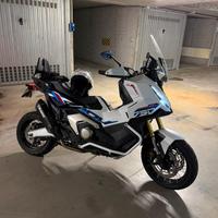 Honda X-ADV  750
